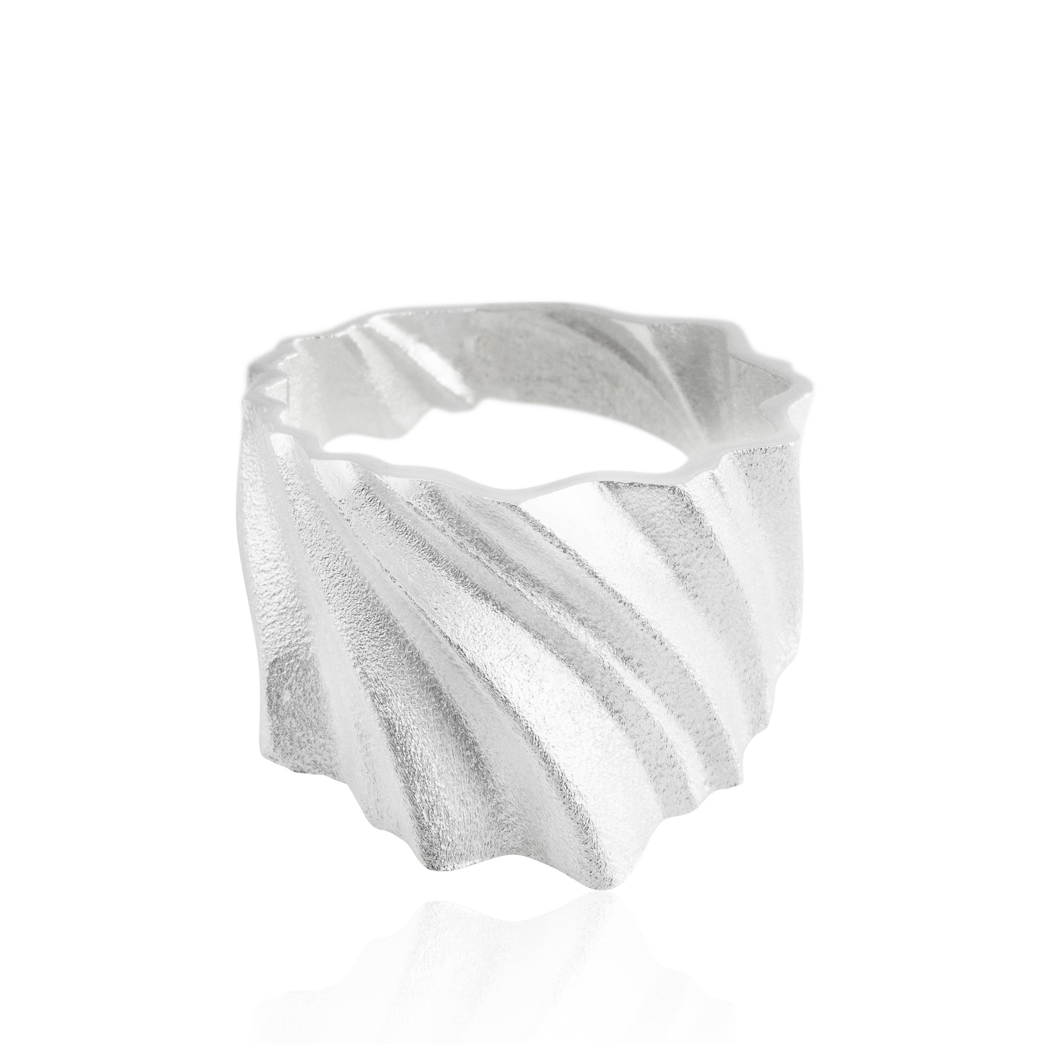 Pleats silver ring