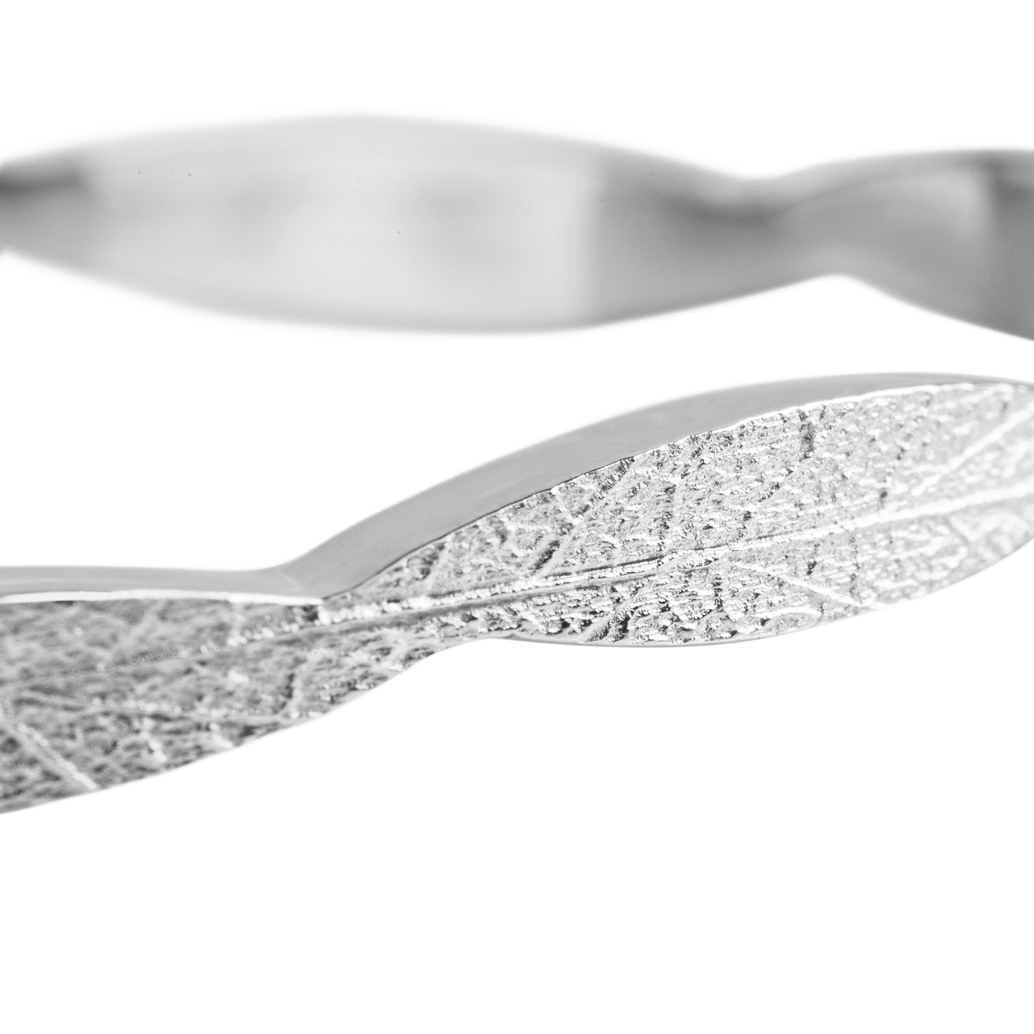 Oleum leaf bracelet